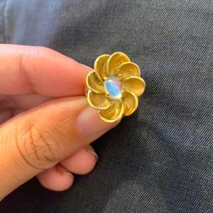 Vintage gold ring